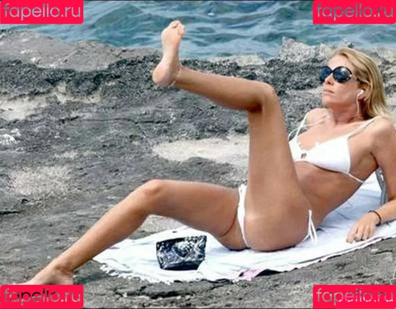 Alessia Marcuzzi Onlyfans Photo Gallery 