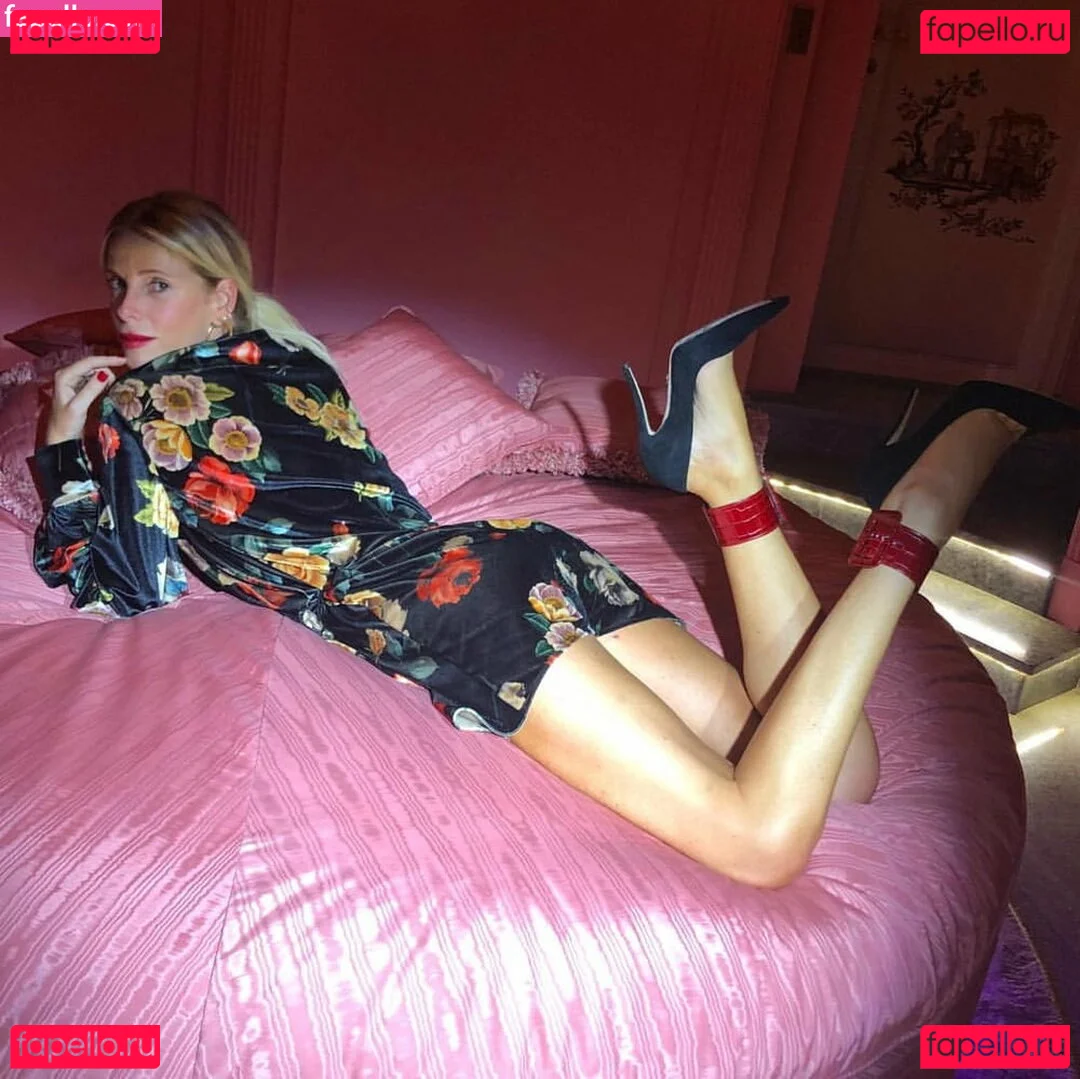 Alessia Marcuzzi Onlyfans Photo Gallery 