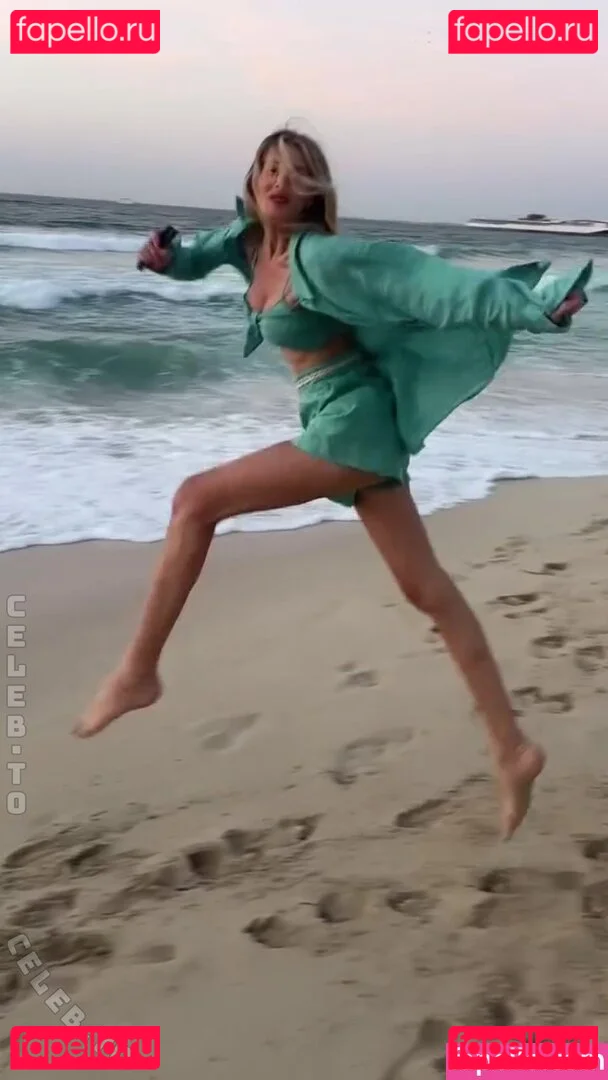 Alessia Marcuzzi Onlyfans Photo Gallery 