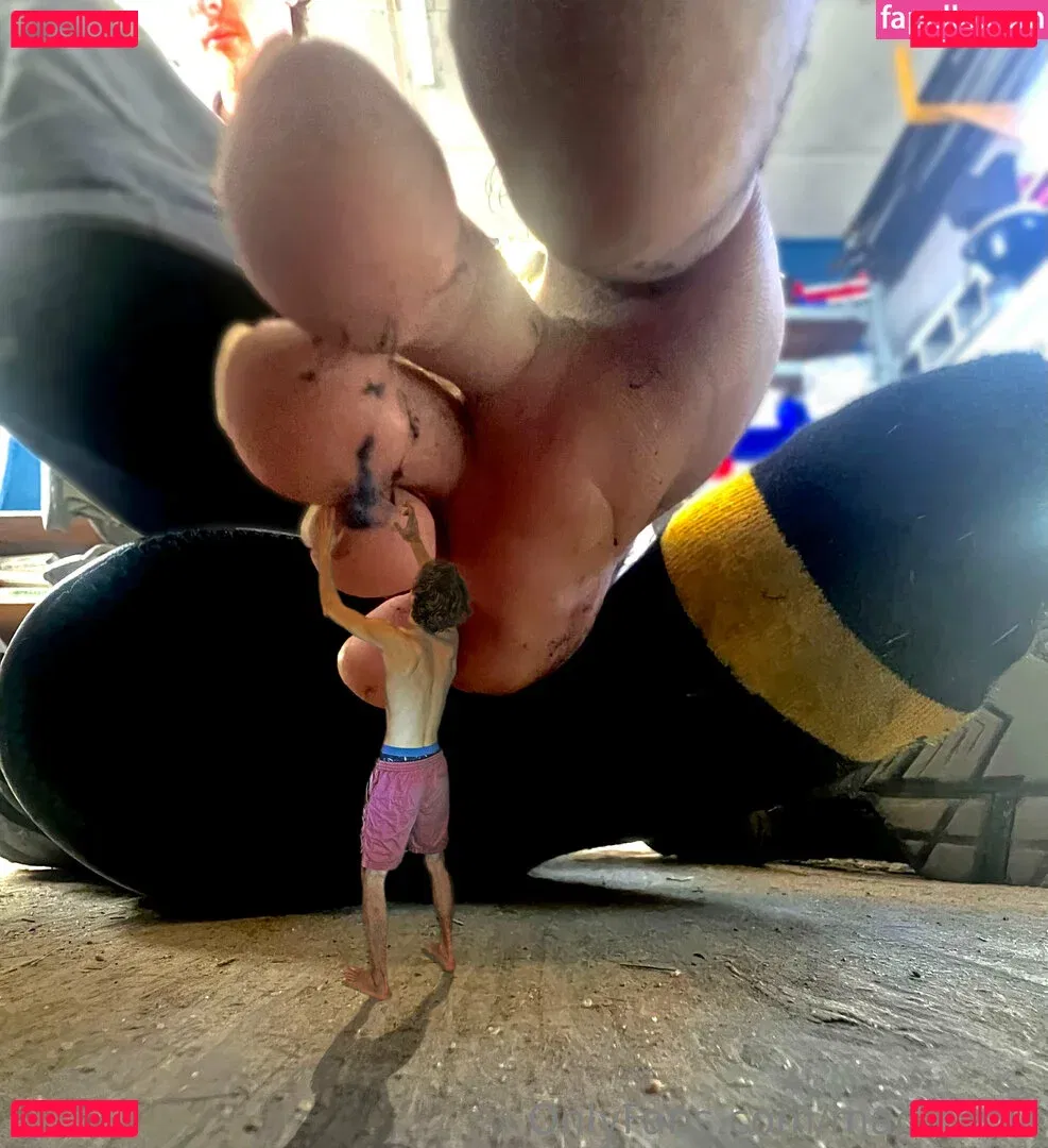 macrocole Onlyfans Photo Gallery 