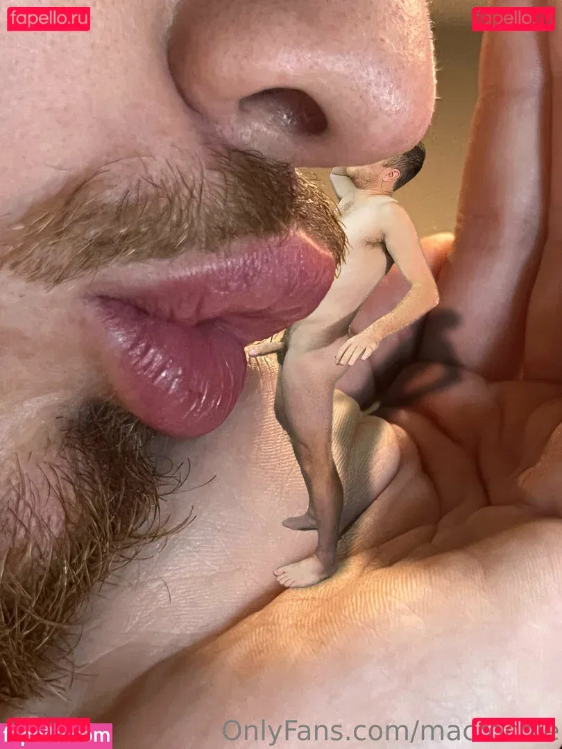 macrocole Onlyfans Photo Gallery 