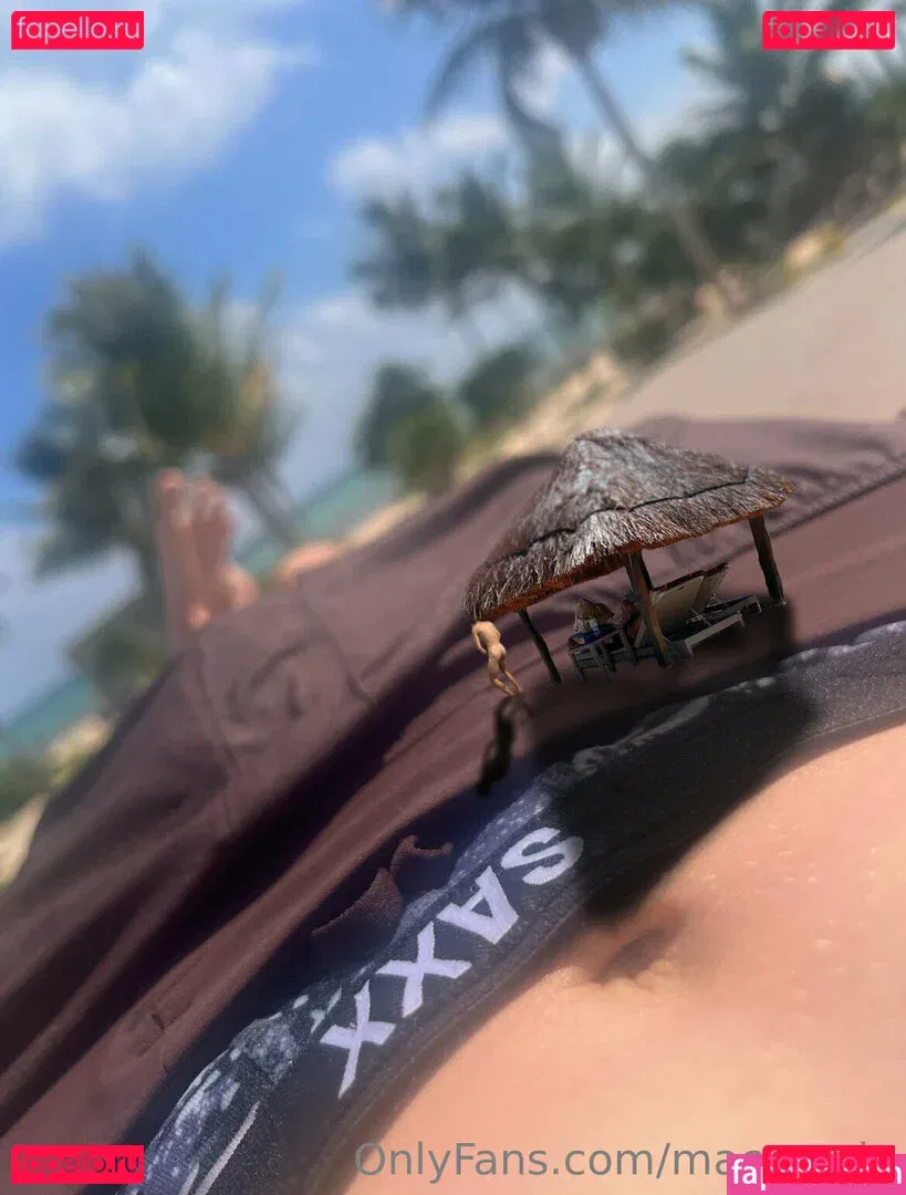 macrocole Onlyfans Photo Gallery 