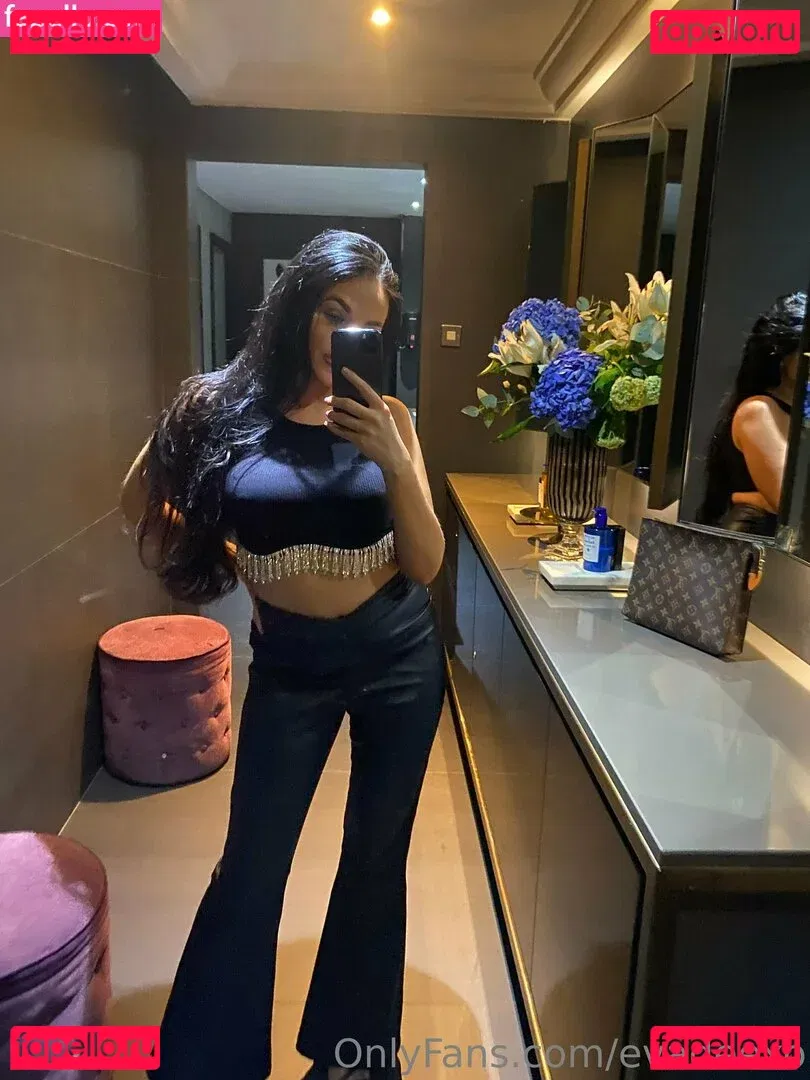 evadeexo Onlyfans Photo Gallery 