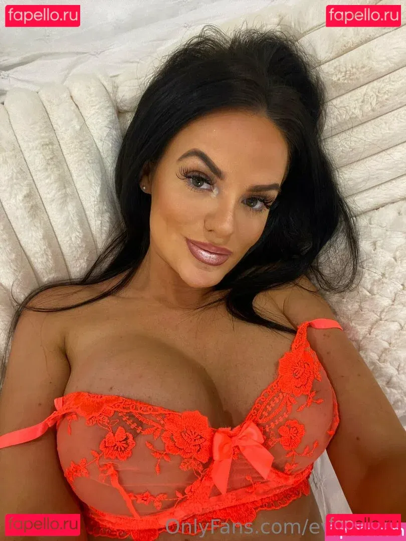 evadeexo Onlyfans Photo Gallery 