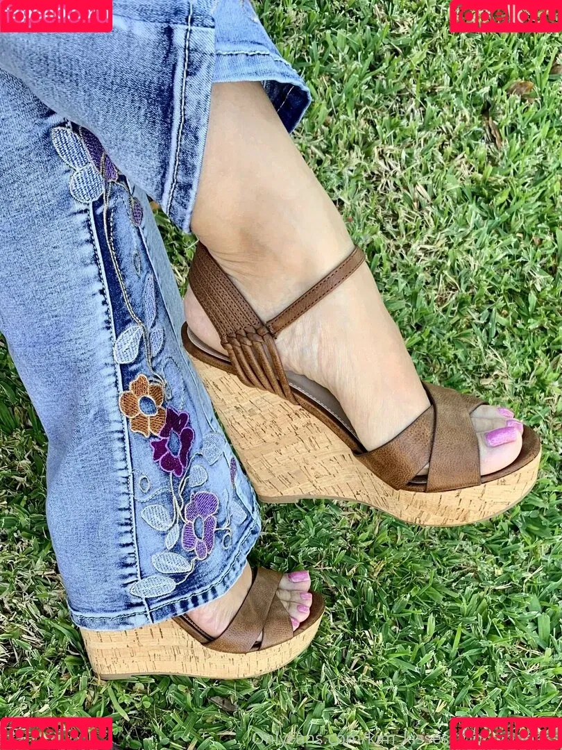 kim_kisses_foot_goddess Onlyfans Photo Gallery 