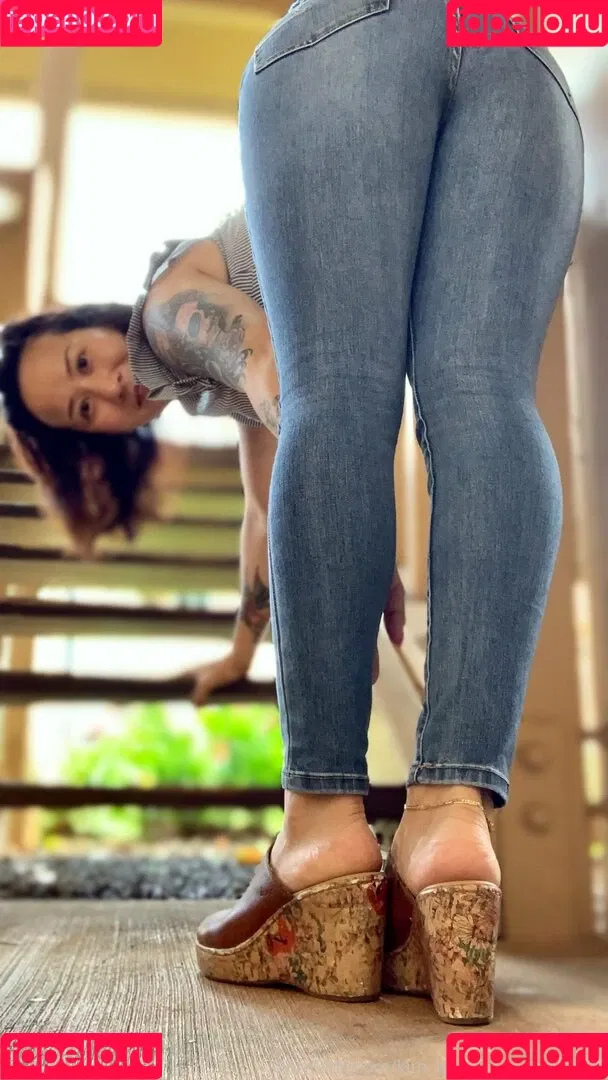 kim_kisses_foot_goddess Onlyfans Photo Gallery 