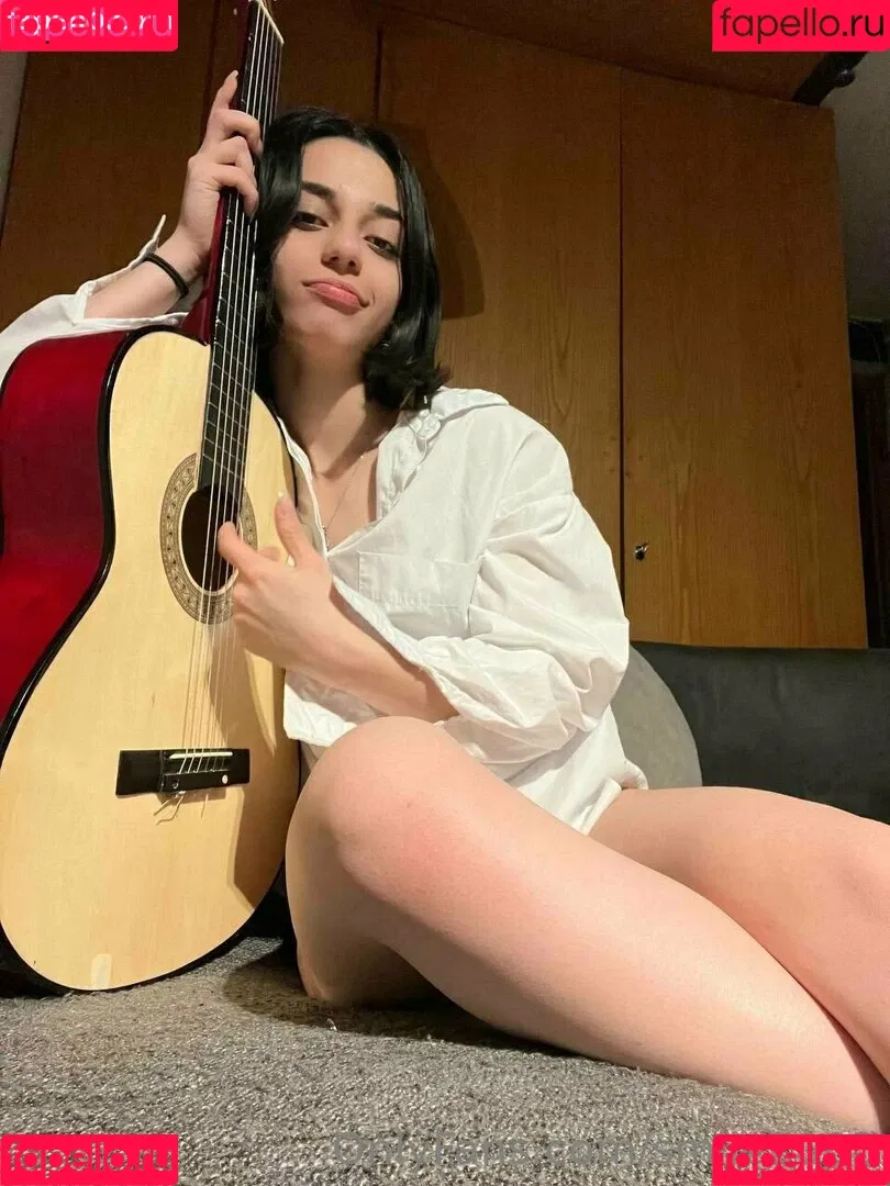 smile2003 Onlyfans Photo Gallery 