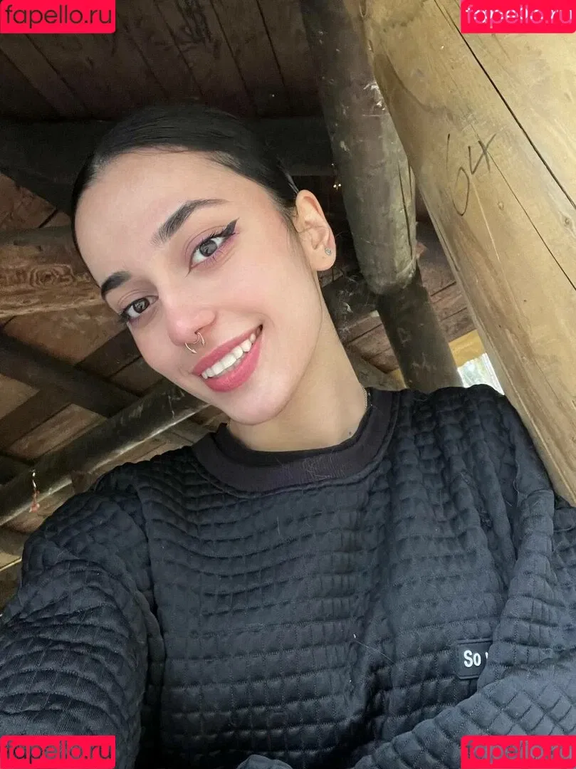 smile2003 Onlyfans Photo Gallery 