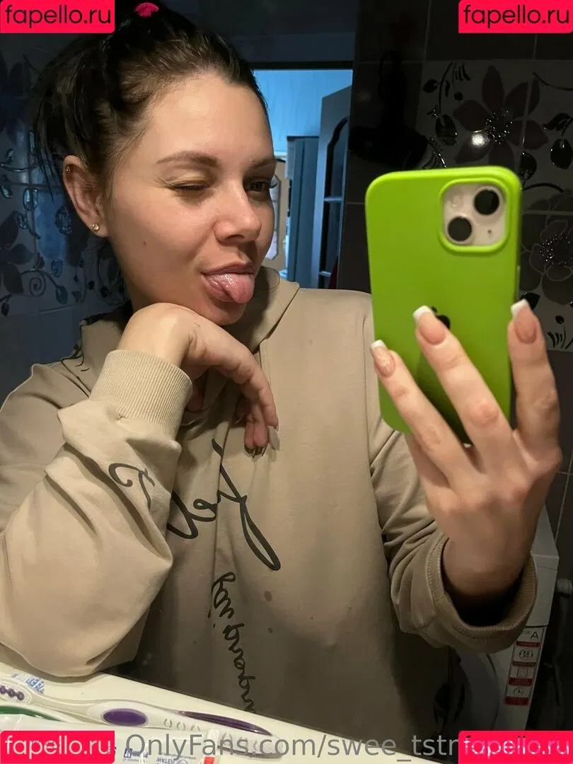 swee_tstrawberry Onlyfans Photo Gallery 