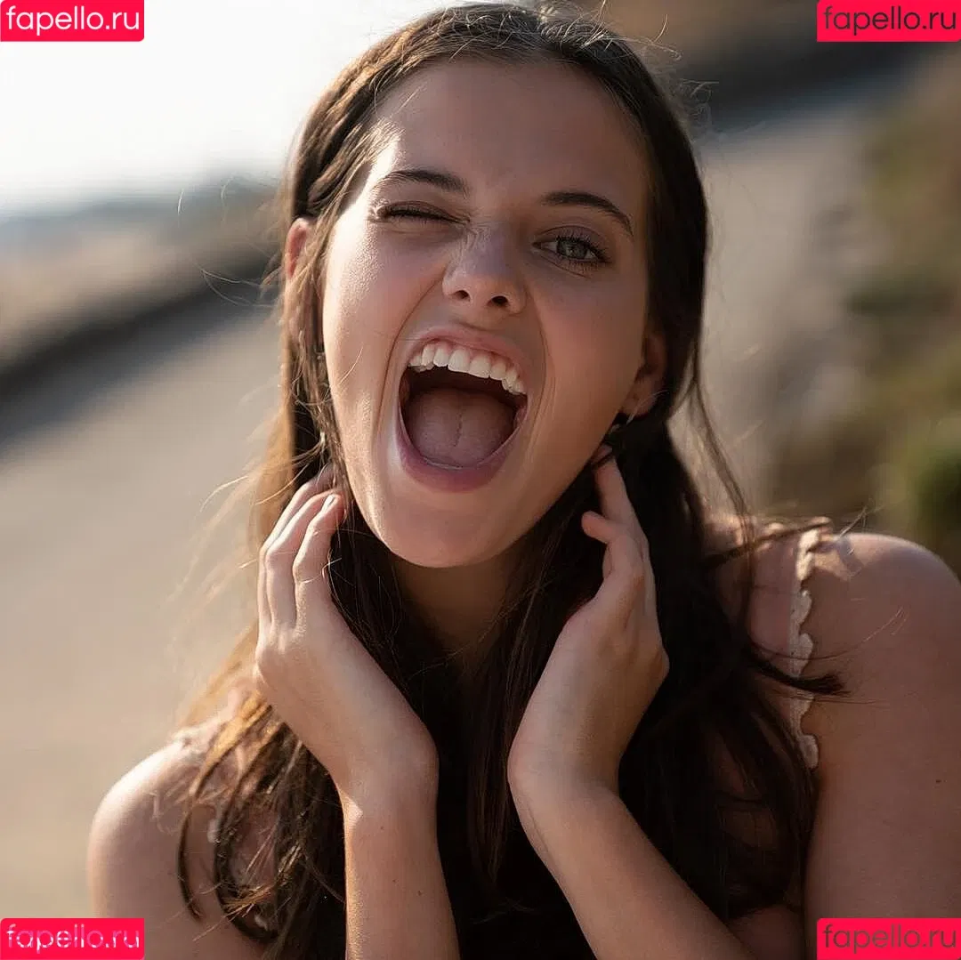 Taya Brooks Onlyfans Photo Gallery 