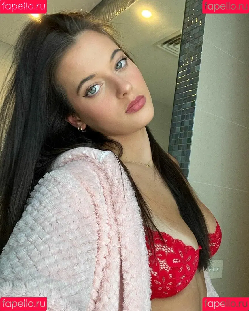 Taya Brooks Onlyfans Photo Gallery 