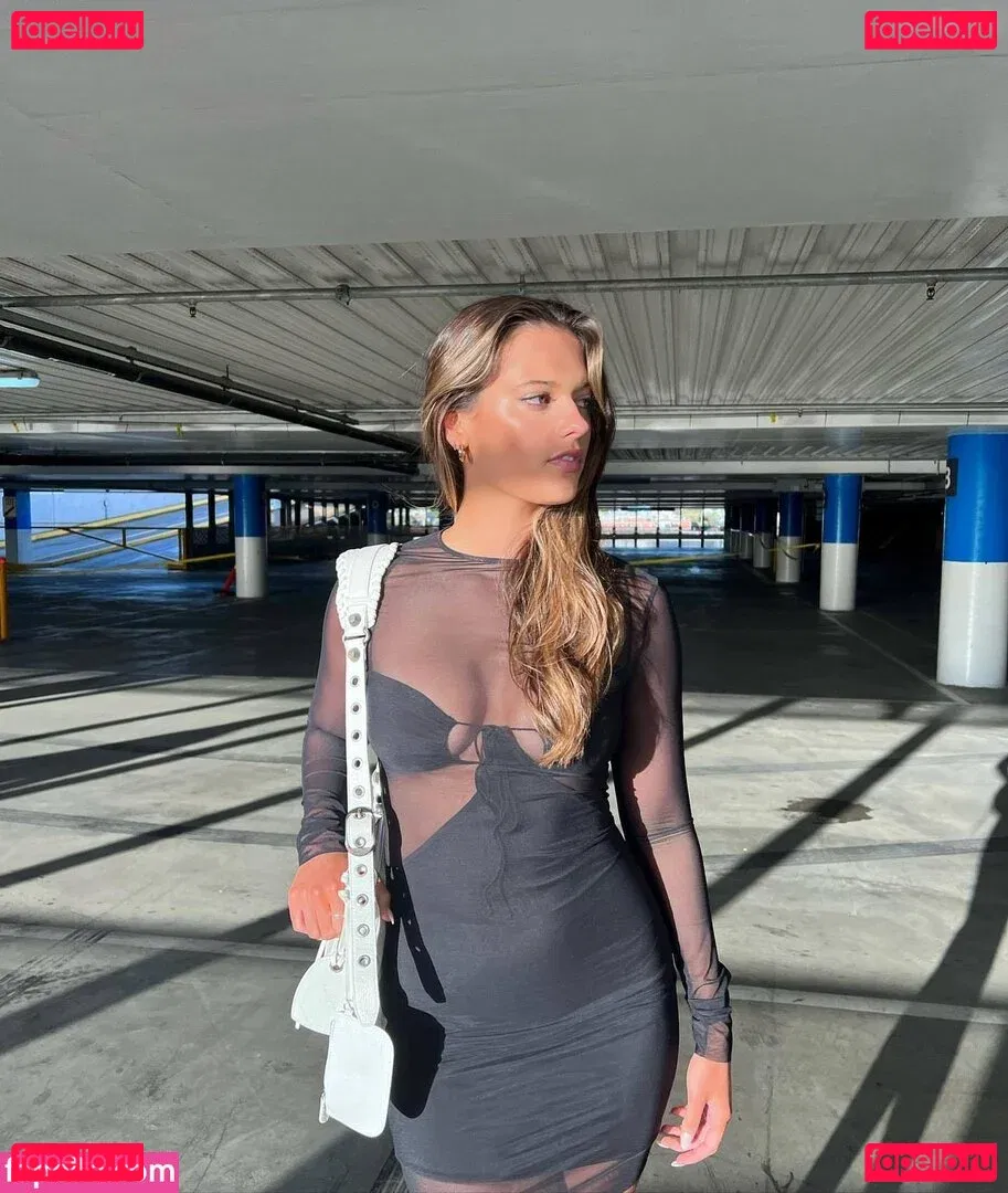 Taya Brooks Onlyfans Photo Gallery 