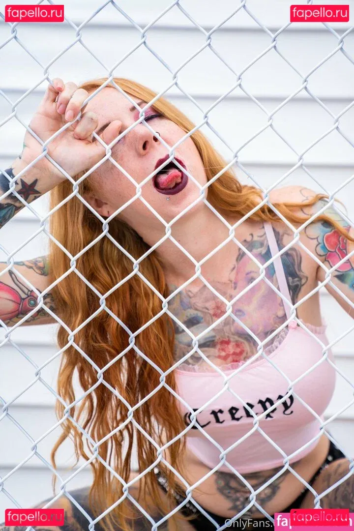 bobbibamf Onlyfans Photo Gallery 