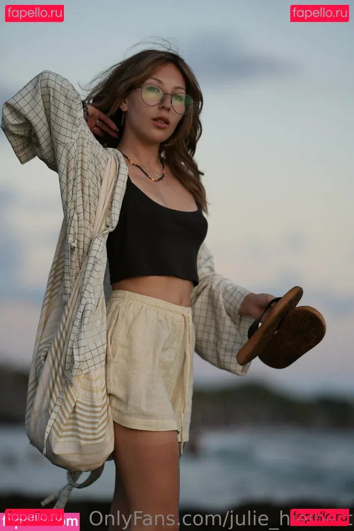 Julie Hielbert Onlyfans Photo Gallery 