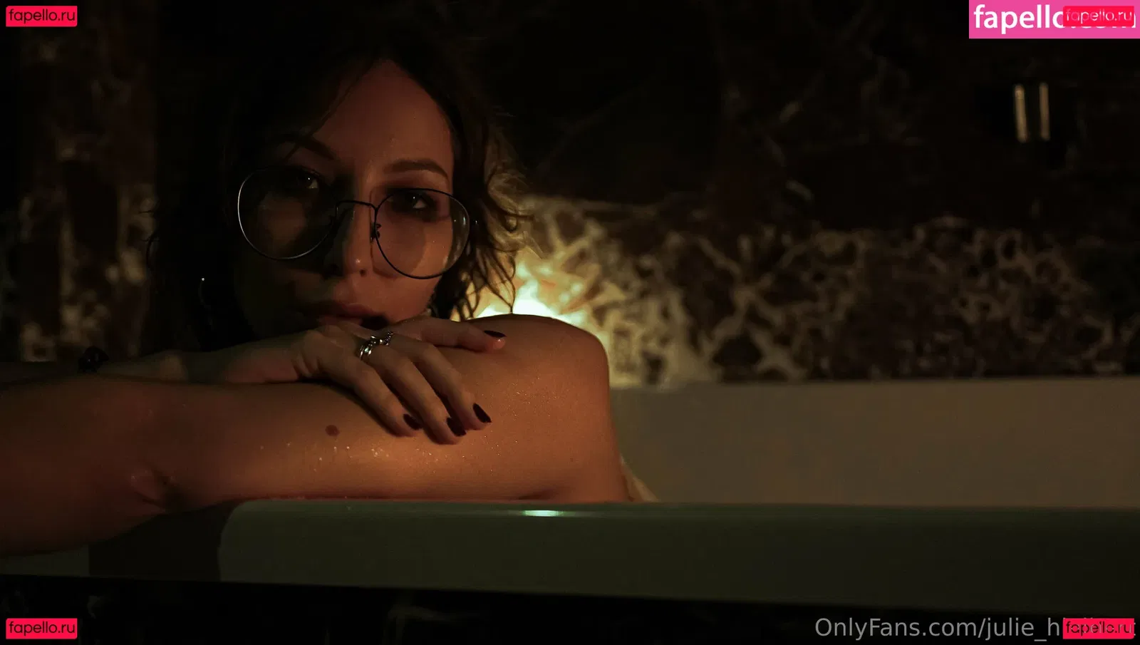 Julie Hielbert Onlyfans Photo Gallery 