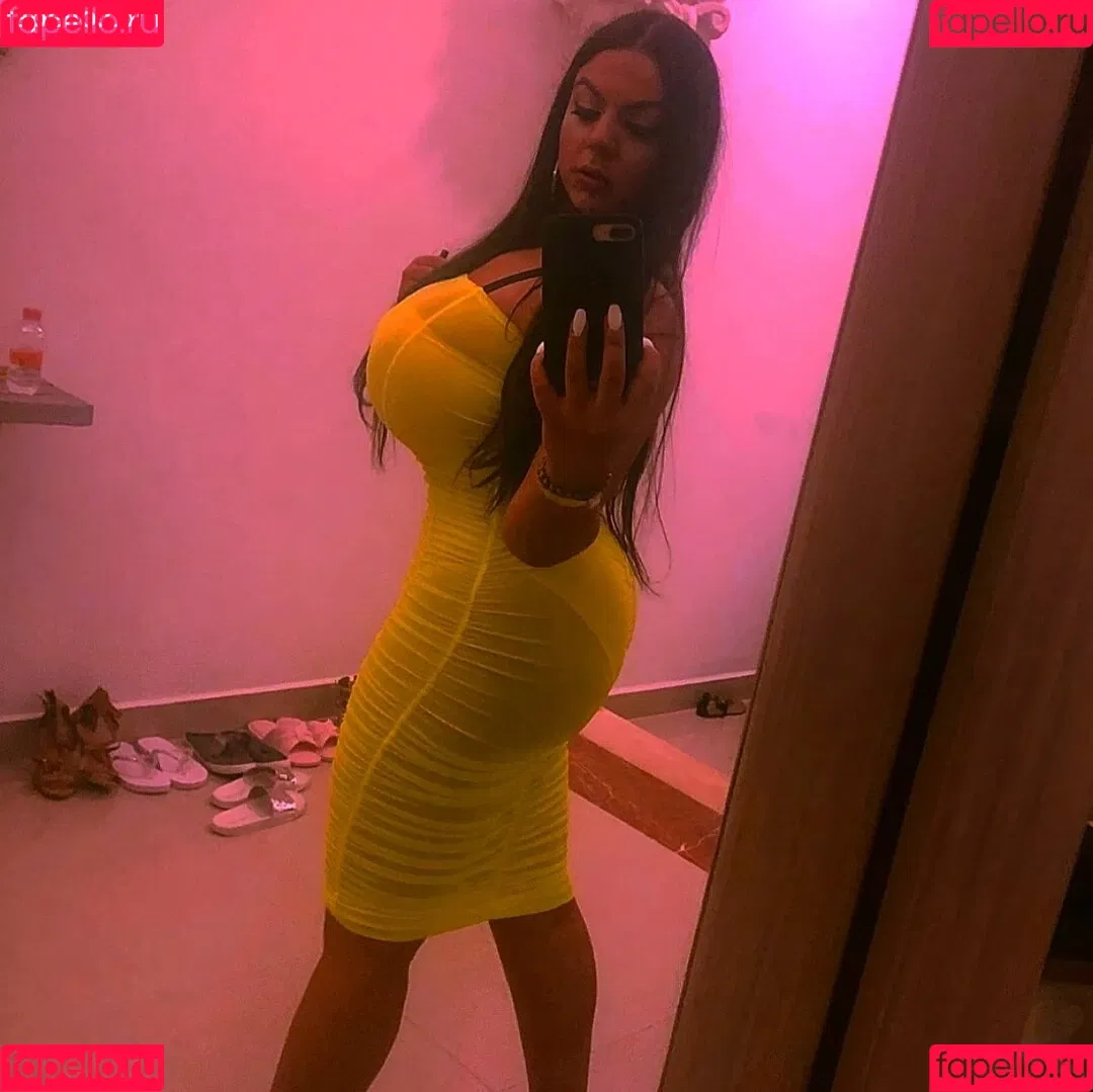 iloveteniah Onlyfans Photo Gallery 