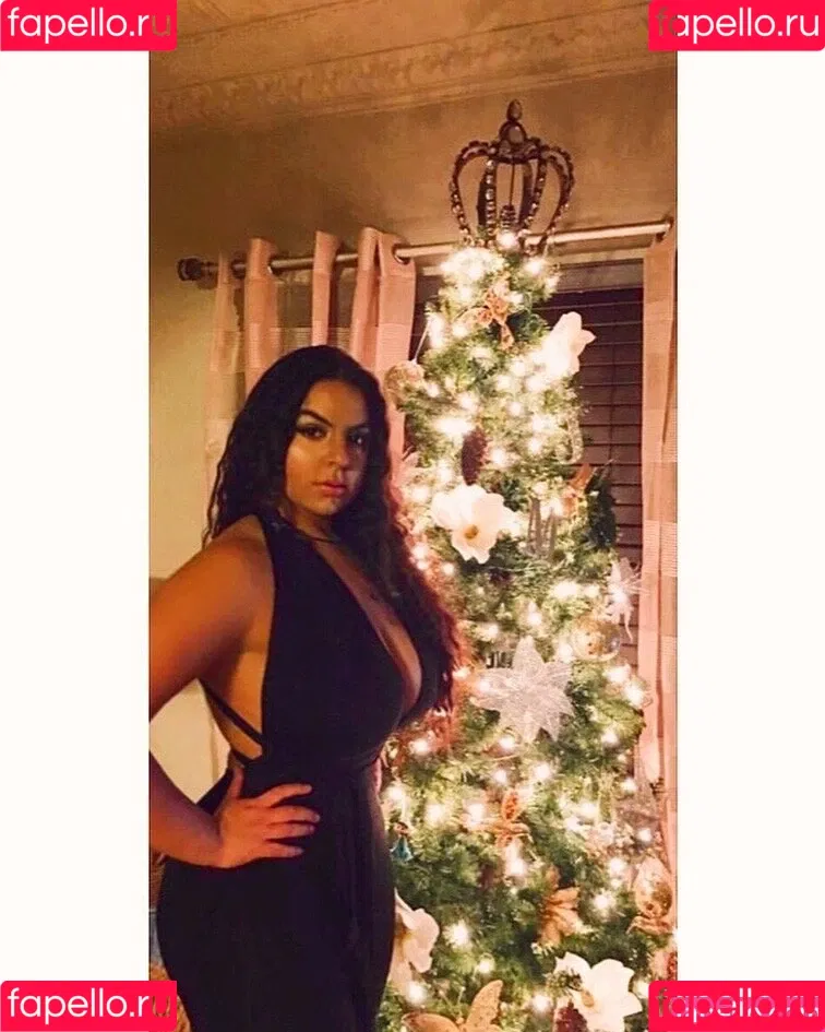 iloveteniah Onlyfans Photo Gallery 