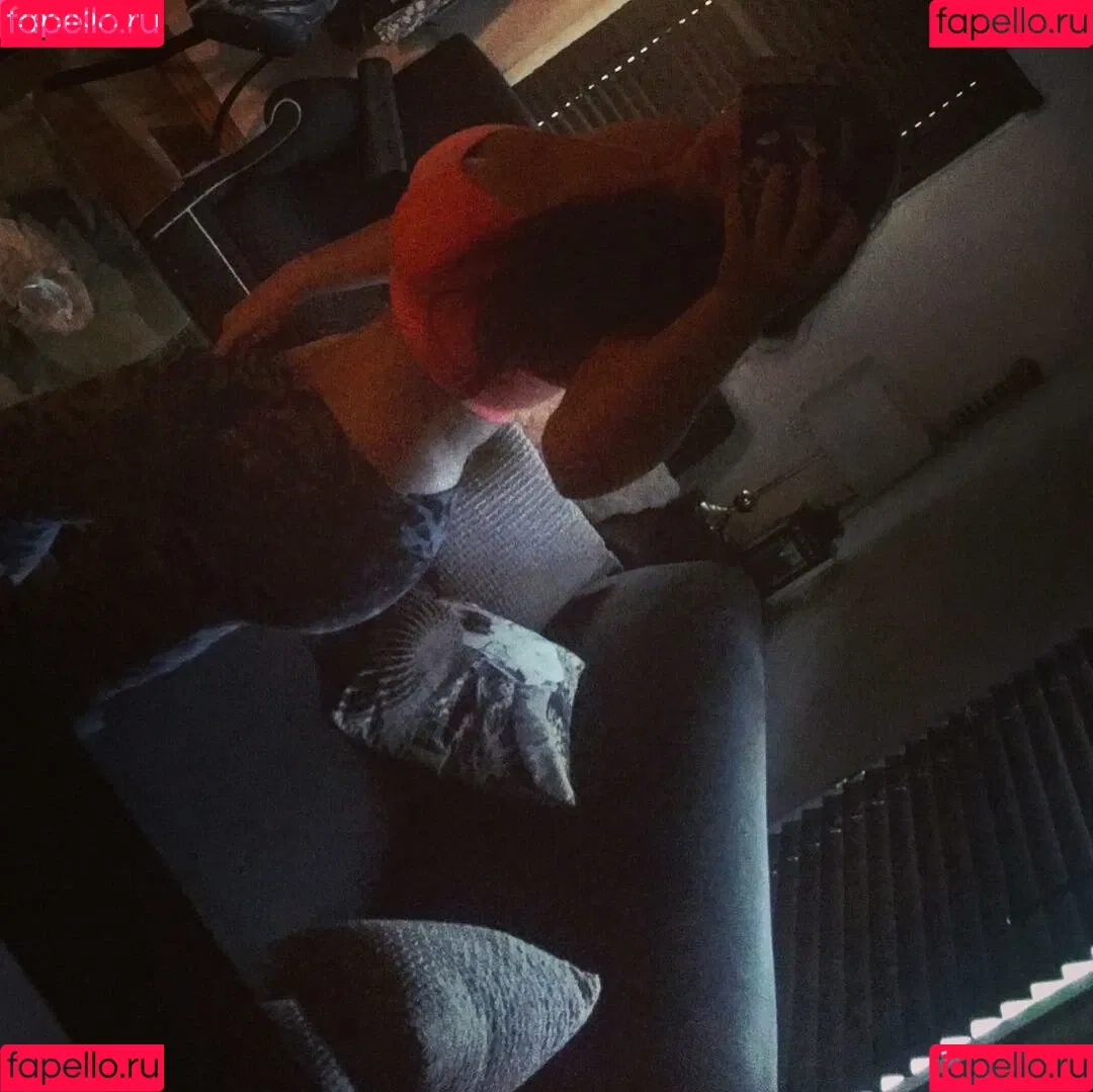 iloveteniah Onlyfans Photo Gallery 