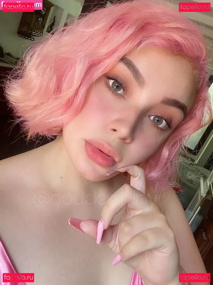 goddesshiny Onlyfans Photo Gallery 