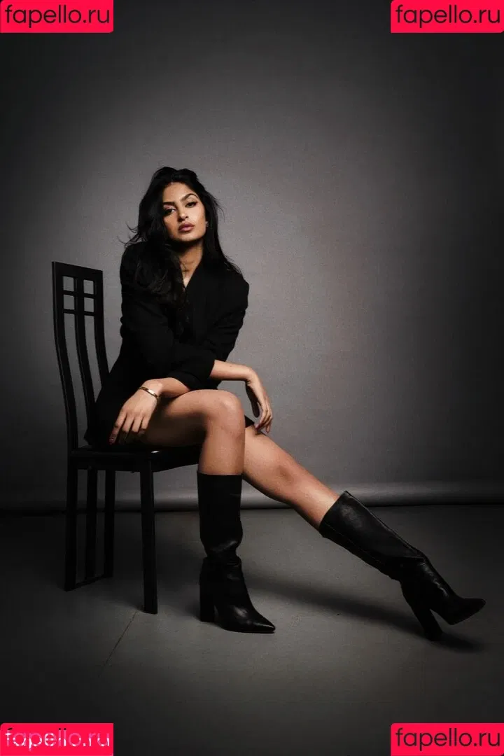 Shreya Arun Onlyfans Photo Gallery 