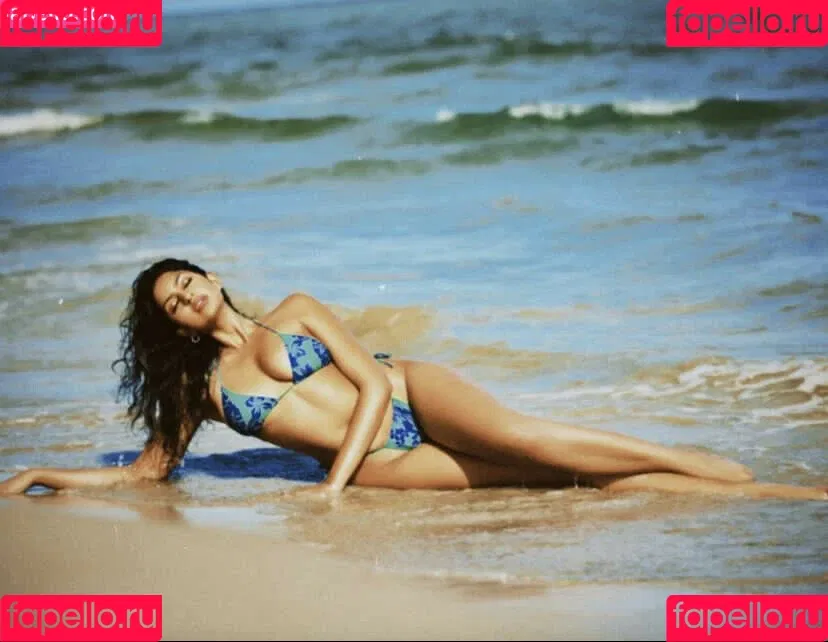 Shreya Arun Onlyfans Photo Gallery 