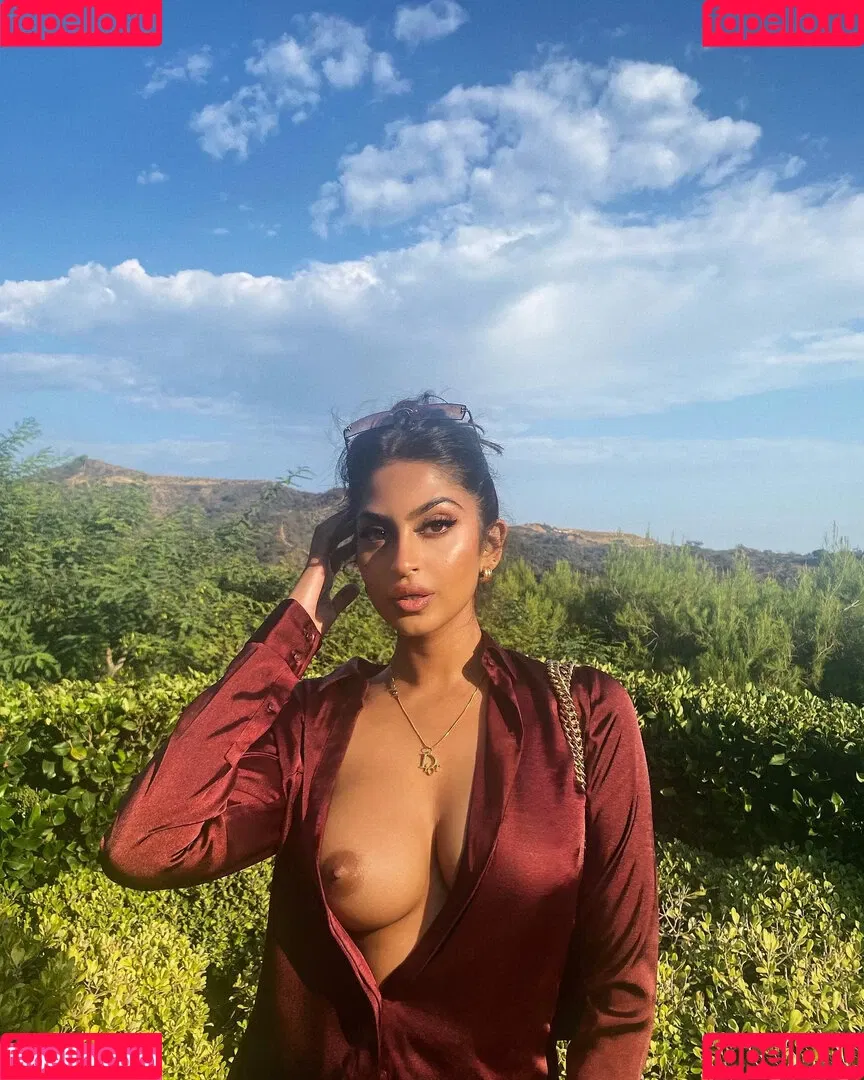 Shreya Arun Onlyfans Photo Gallery 