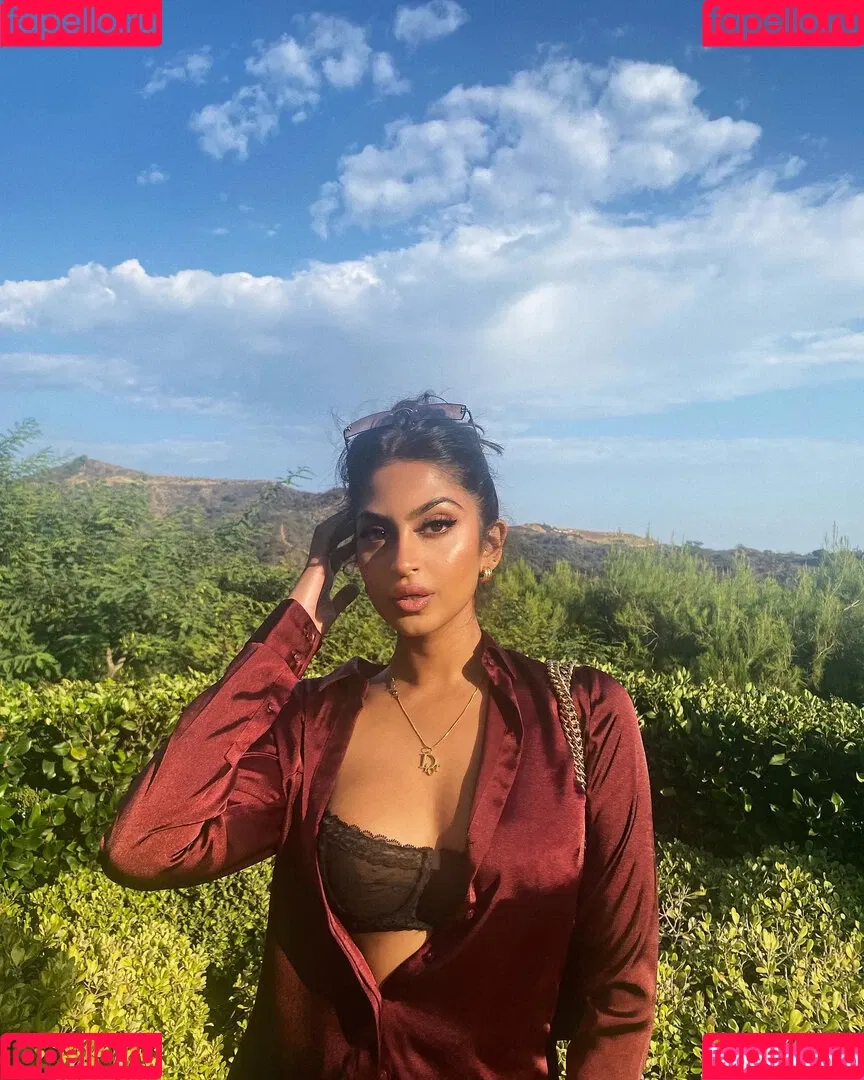 Shreya Arun Onlyfans Photo Gallery 