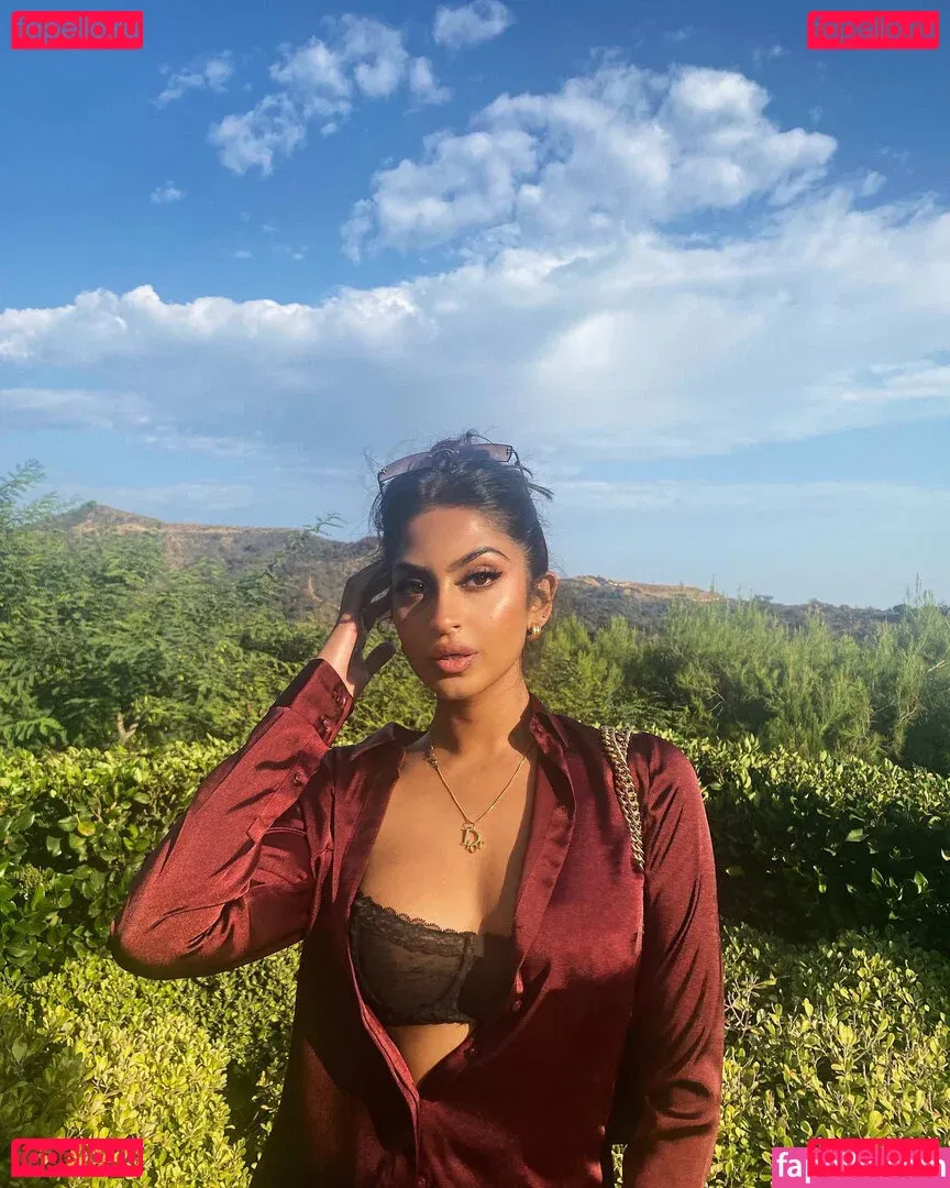 Shreya Arun Onlyfans Photo Gallery 