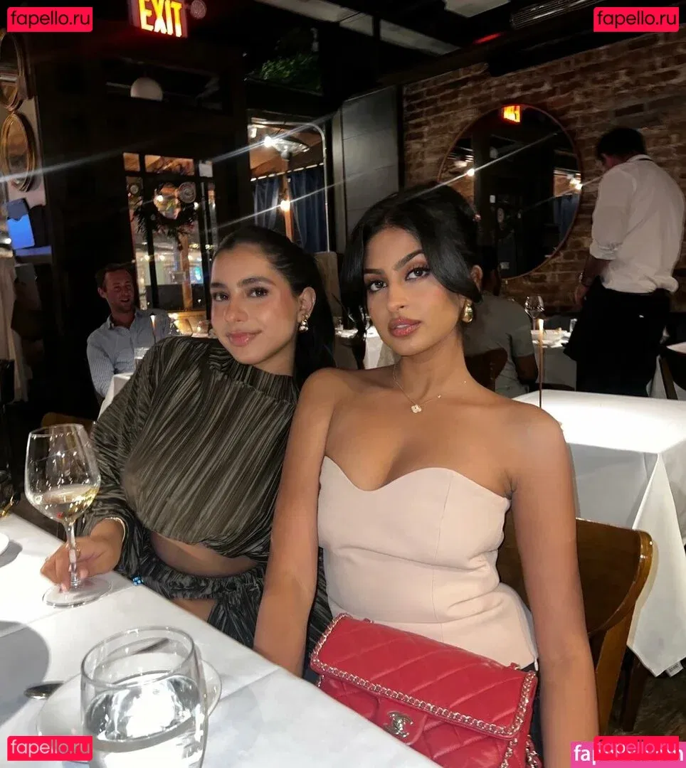 Shreya Arun Onlyfans Photo Gallery 