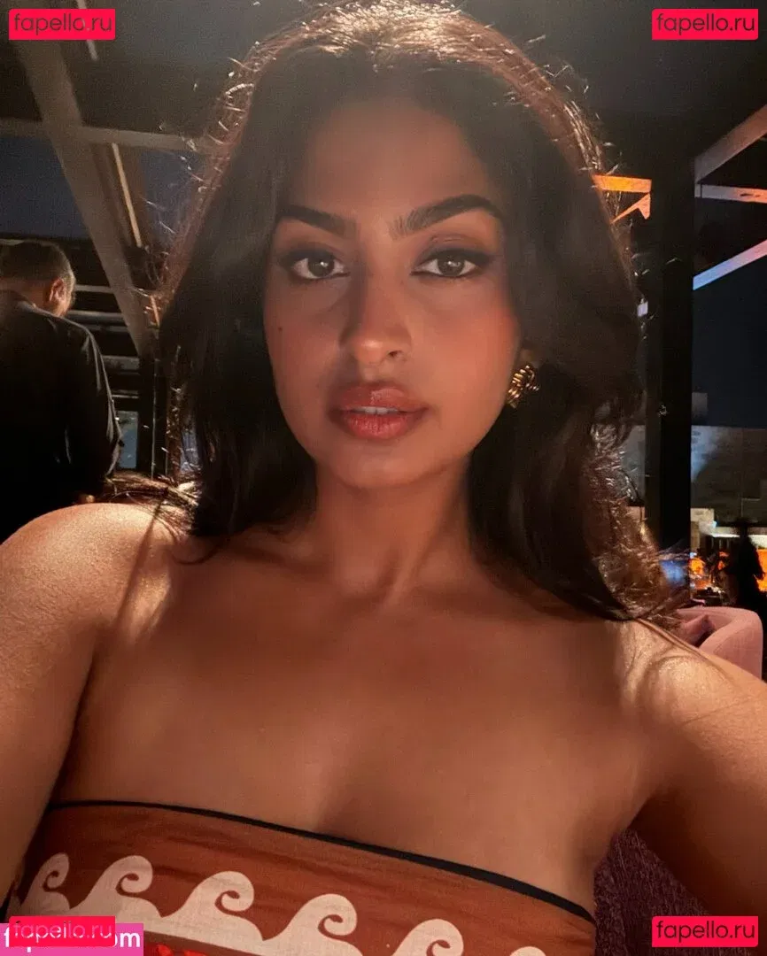 Shreya Arun Onlyfans Photo Gallery 