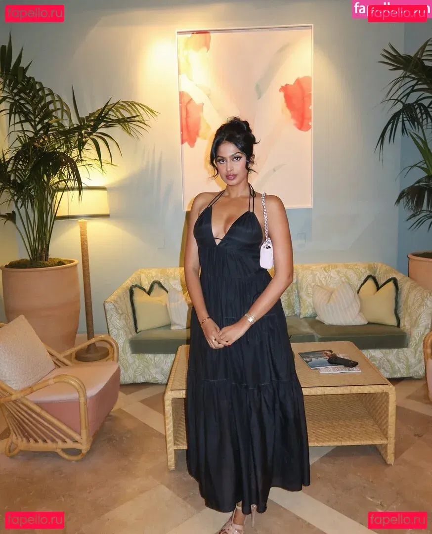 Shreya Arun Onlyfans Photo Gallery 