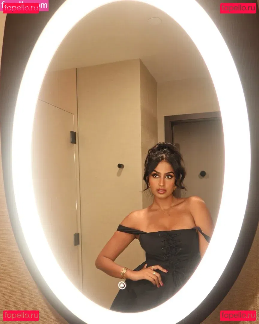 Shreya Arun Onlyfans Photo Gallery 