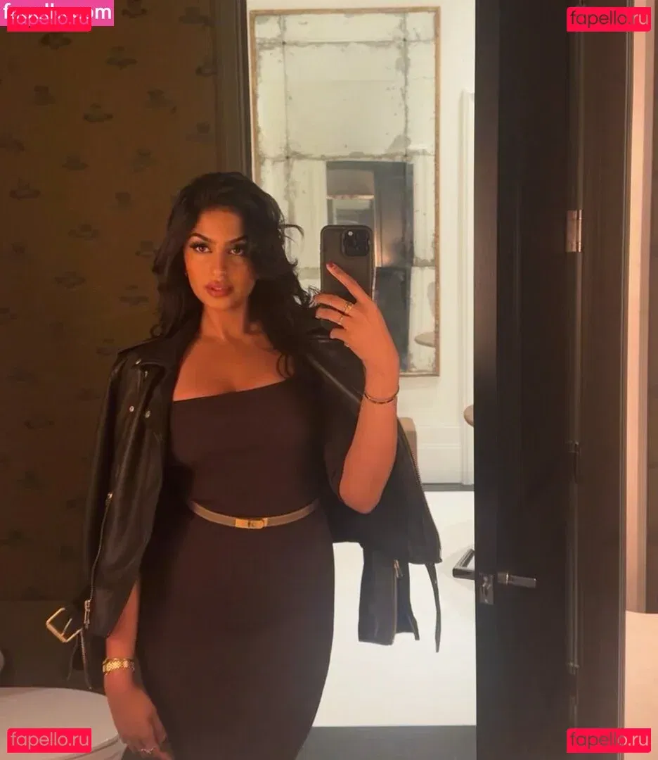 Shreya Arun Onlyfans Photo Gallery 