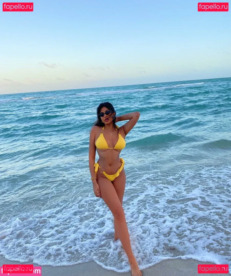 Shreya Arun Onlyfans Photo Gallery 