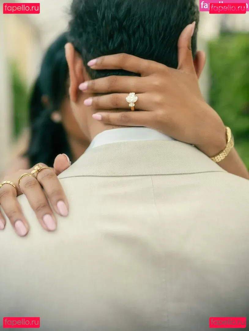 Shreya Arun Onlyfans Photo Gallery 