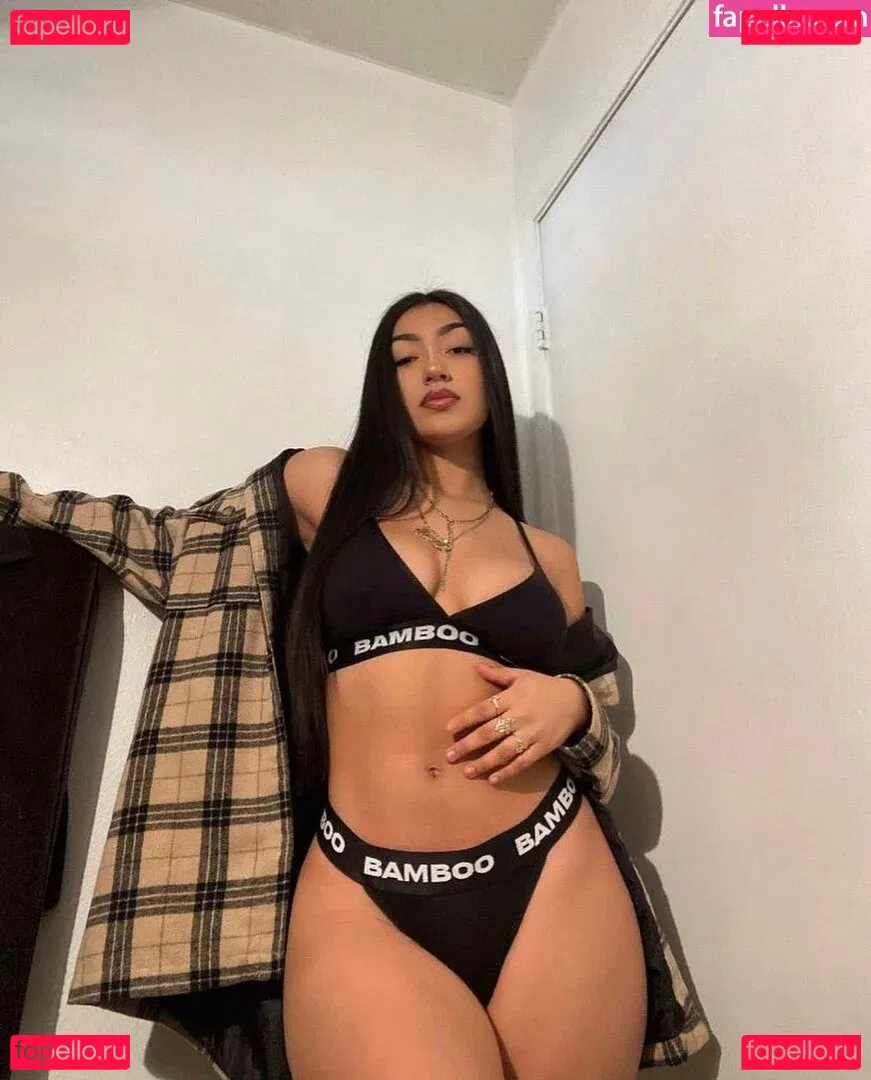 Jackie Ybarra Onlyfans Photo Gallery 