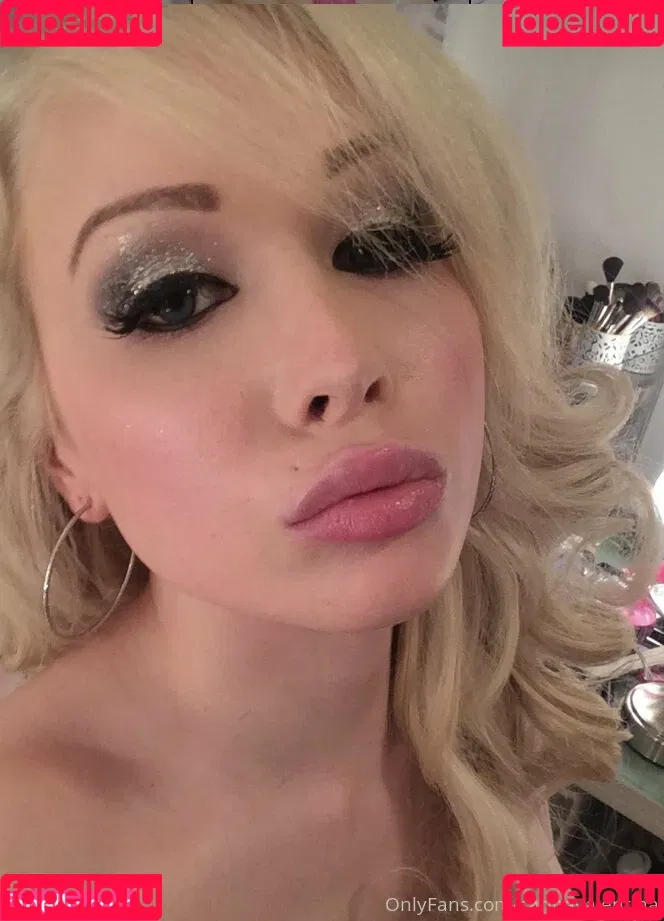 sarinavalentina Onlyfans Photo Gallery 