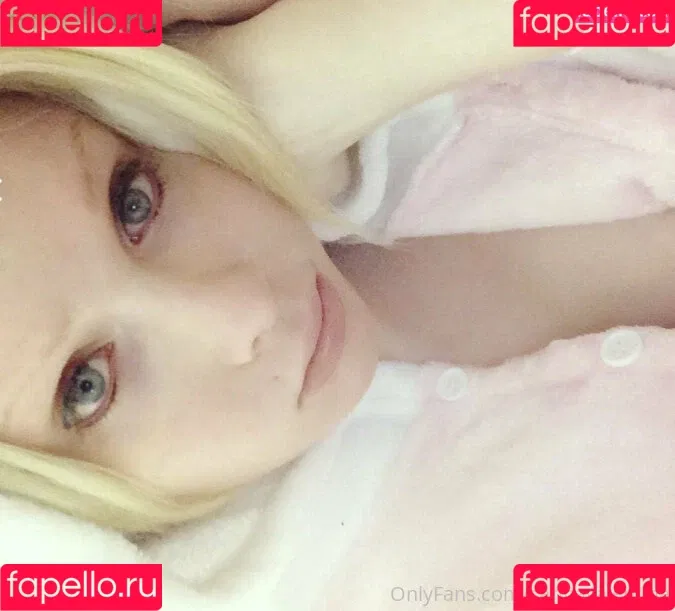 sarinavalentina Onlyfans Photo Gallery 