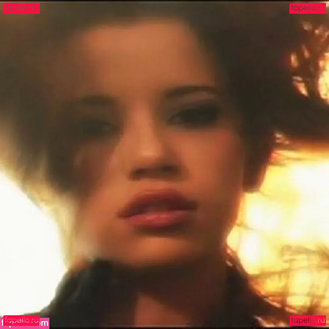 Sarah Blake Onlyfans Photo Gallery 