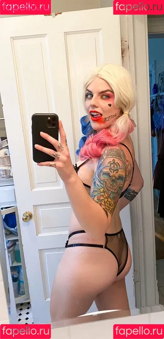 vickipsythemoore Onlyfans Photo Gallery 