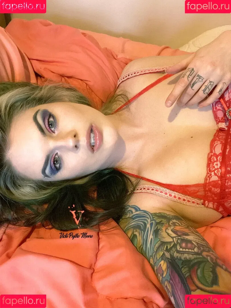 vickipsythemoore Onlyfans Photo Gallery 