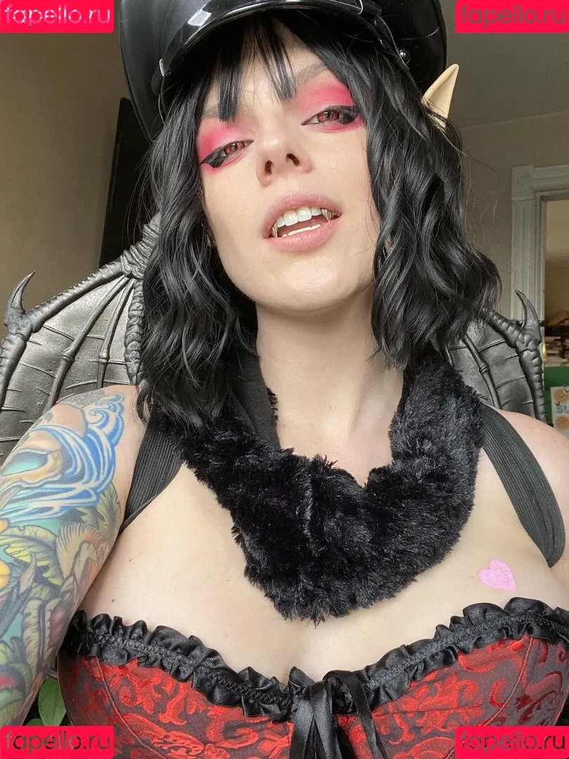 vickipsythemoore Onlyfans Photo Gallery 