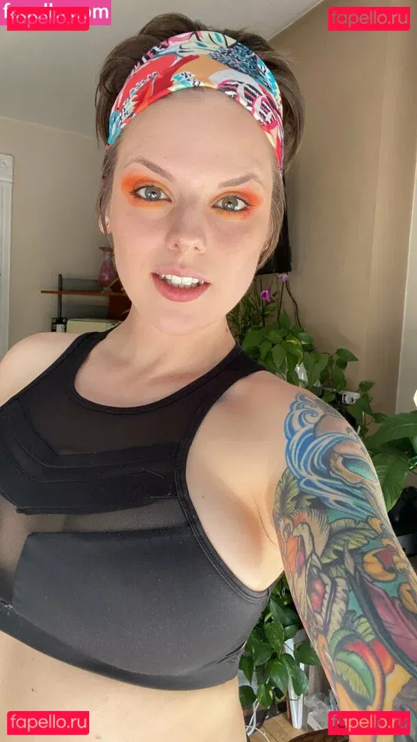 vickipsythemoore Onlyfans Photo Gallery 