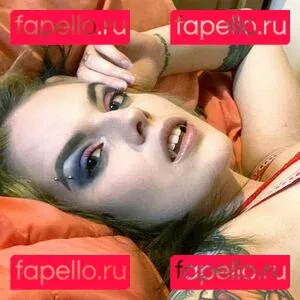 vickipsythemoore Onlyfans Photo Gallery 