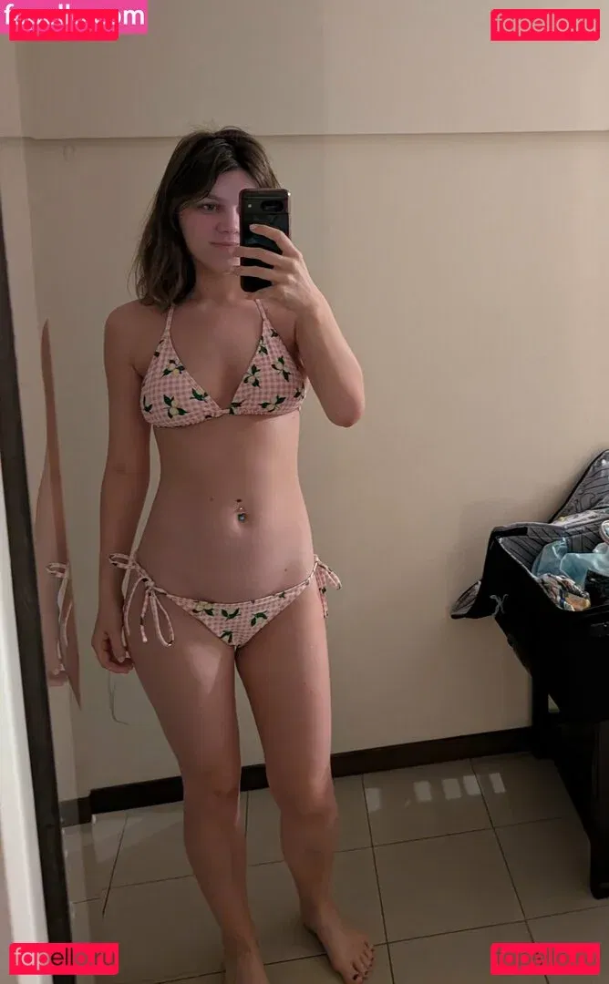 eve-apple Onlyfans Photo Gallery 