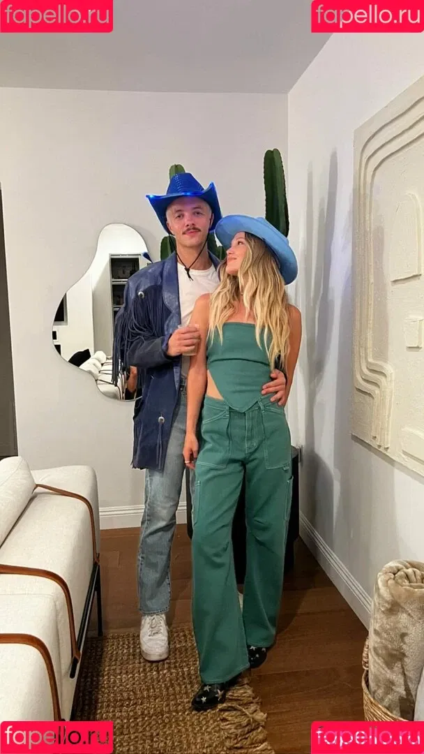 Olivia Holt Onlyfans Photo Gallery 
