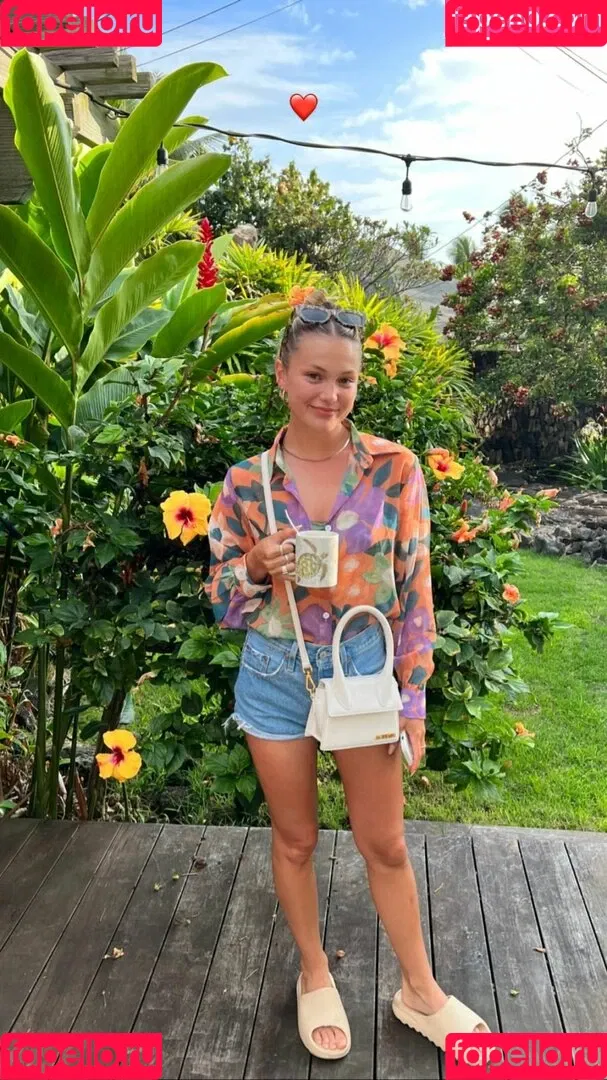 Olivia Holt Onlyfans Photo Gallery 