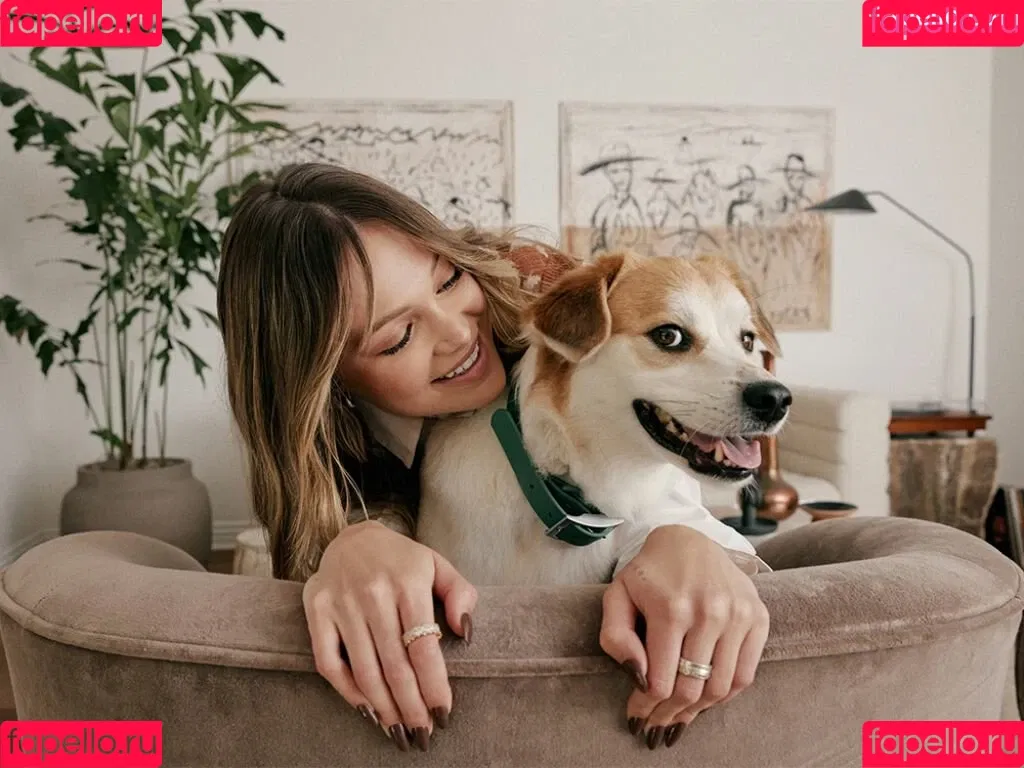 Olivia Holt Onlyfans Photo Gallery 