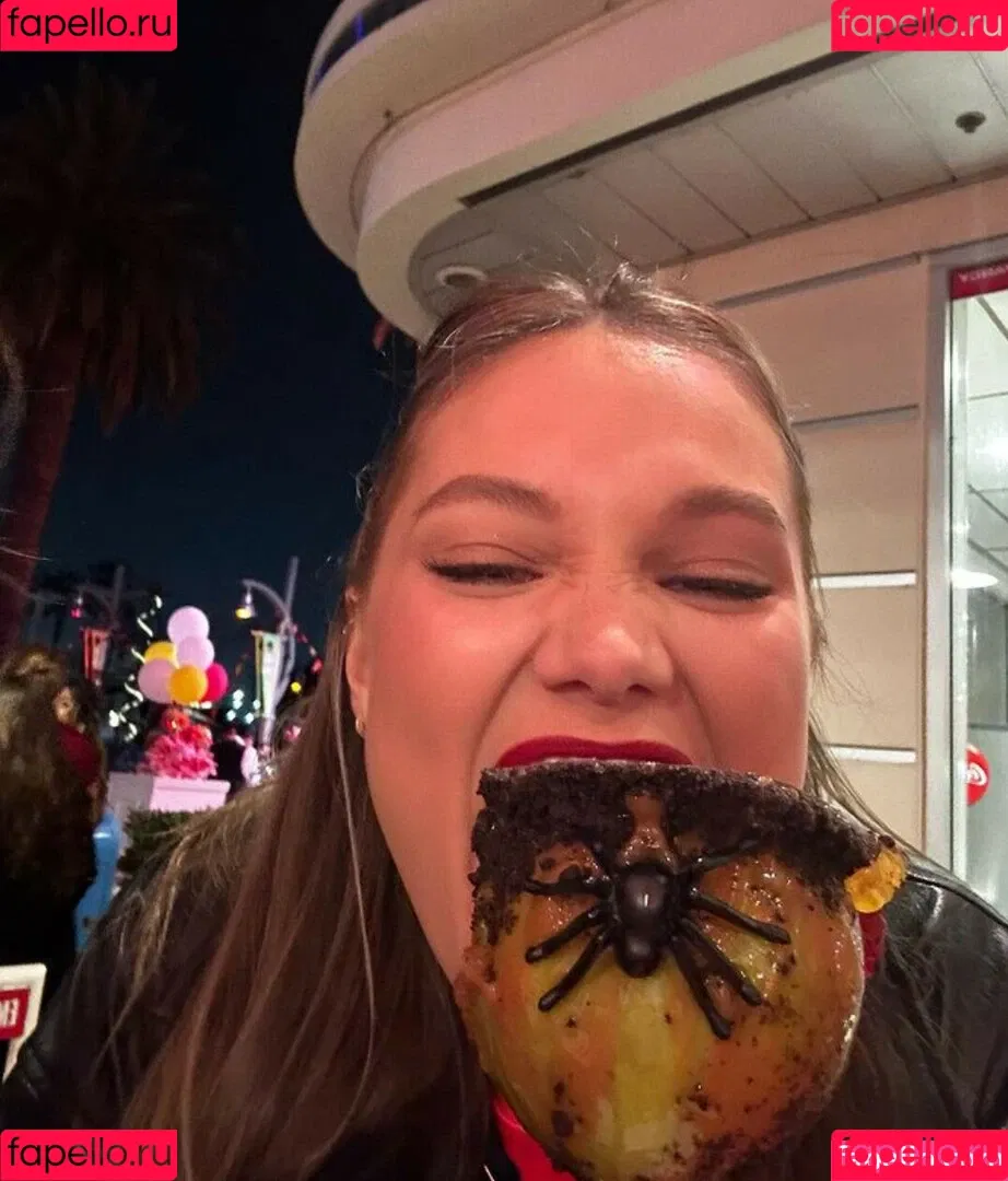 Olivia Holt Onlyfans Photo Gallery 