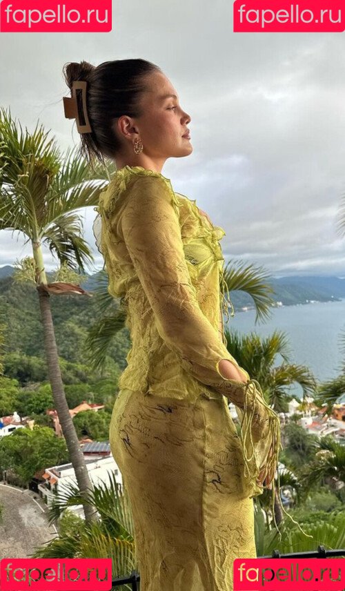 Olivia Holt Onlyfans Photo Gallery 